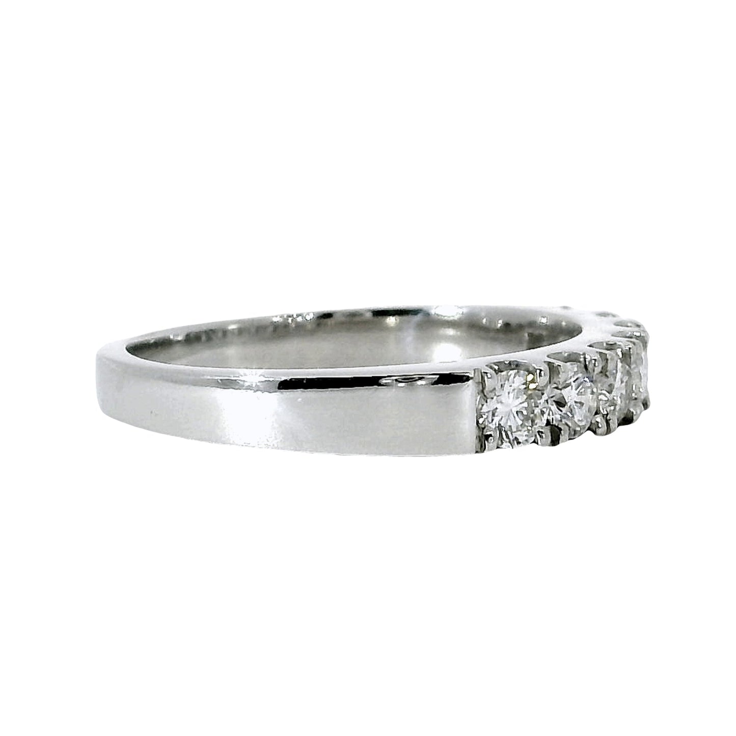 Anillo Medio Cintillo Diamantes - Platino
