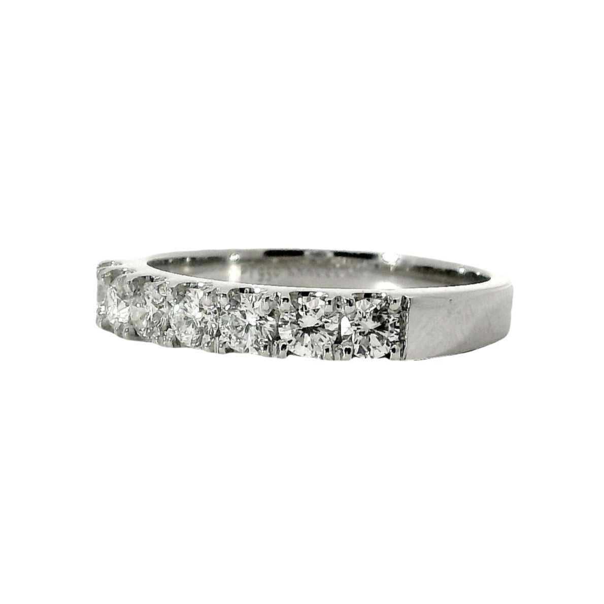 Anillo Medio Cintillo Diamantes - Platino