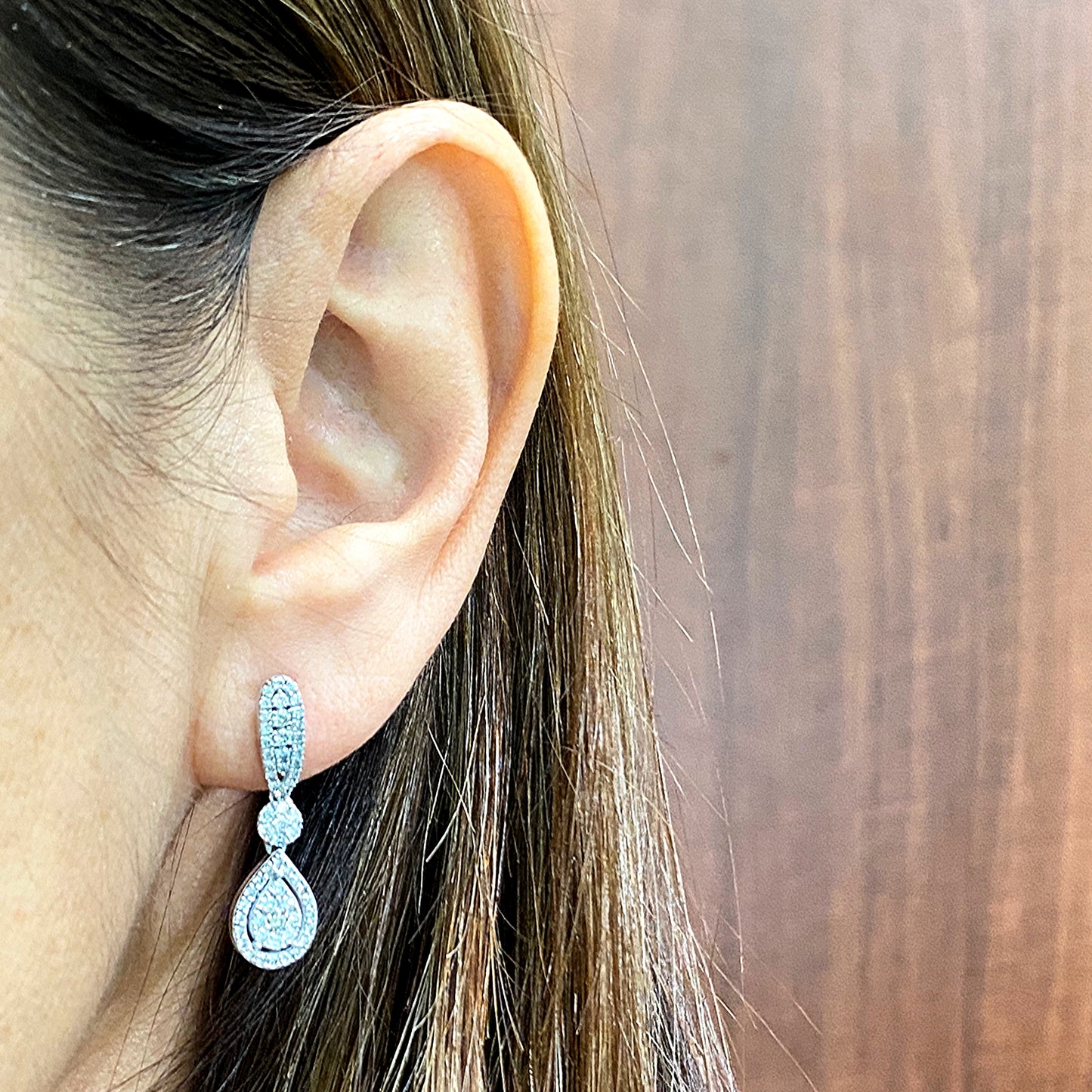 Aros con Diamantes - Oro Blanco 18kt