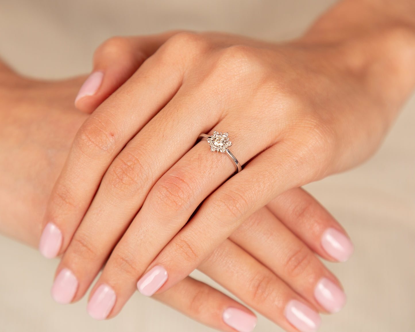 Anillo Compromiso Diamantes - Oro Blanco 18kt