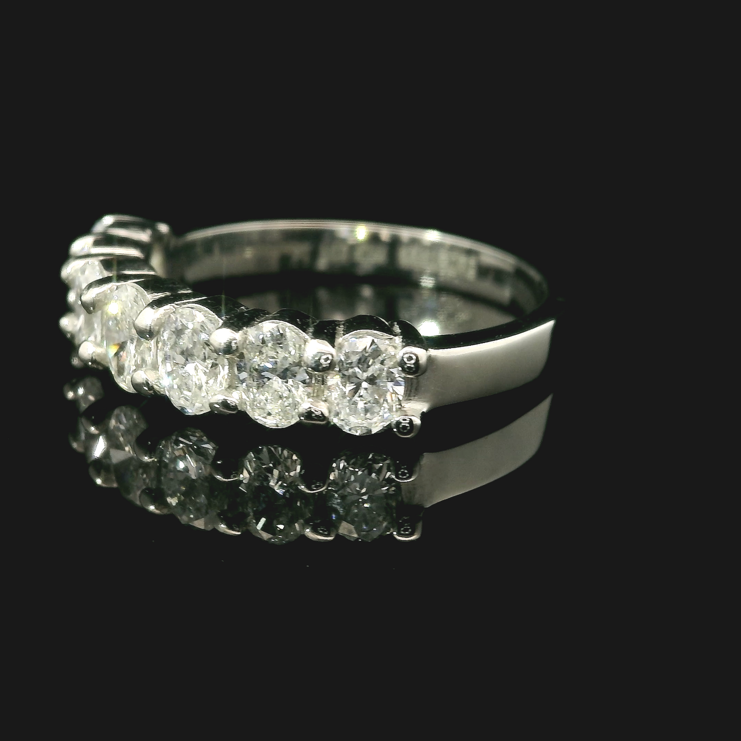 Anillo Diamantes Oval - Platino