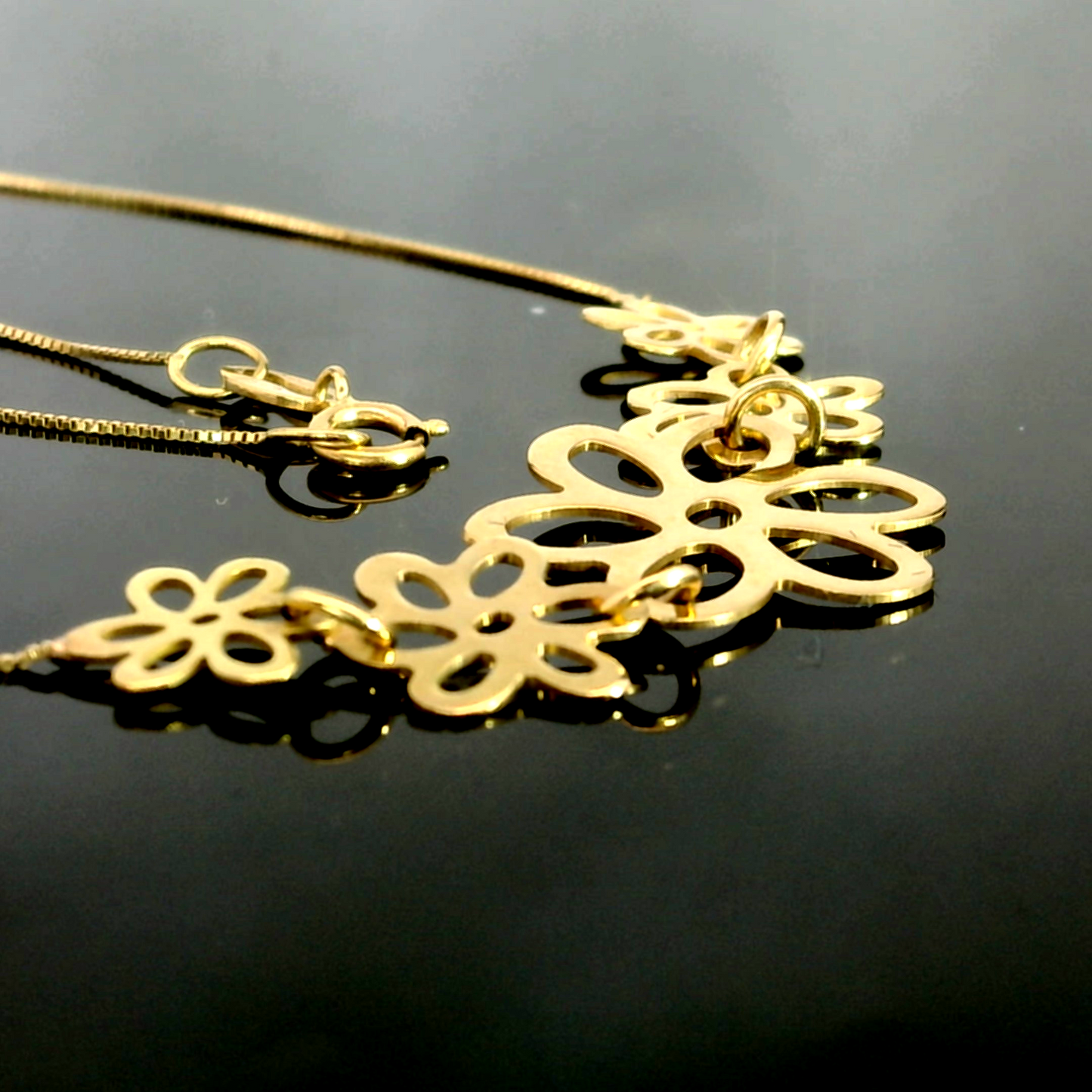 Collar Flores - Oro Amarillo 18kt