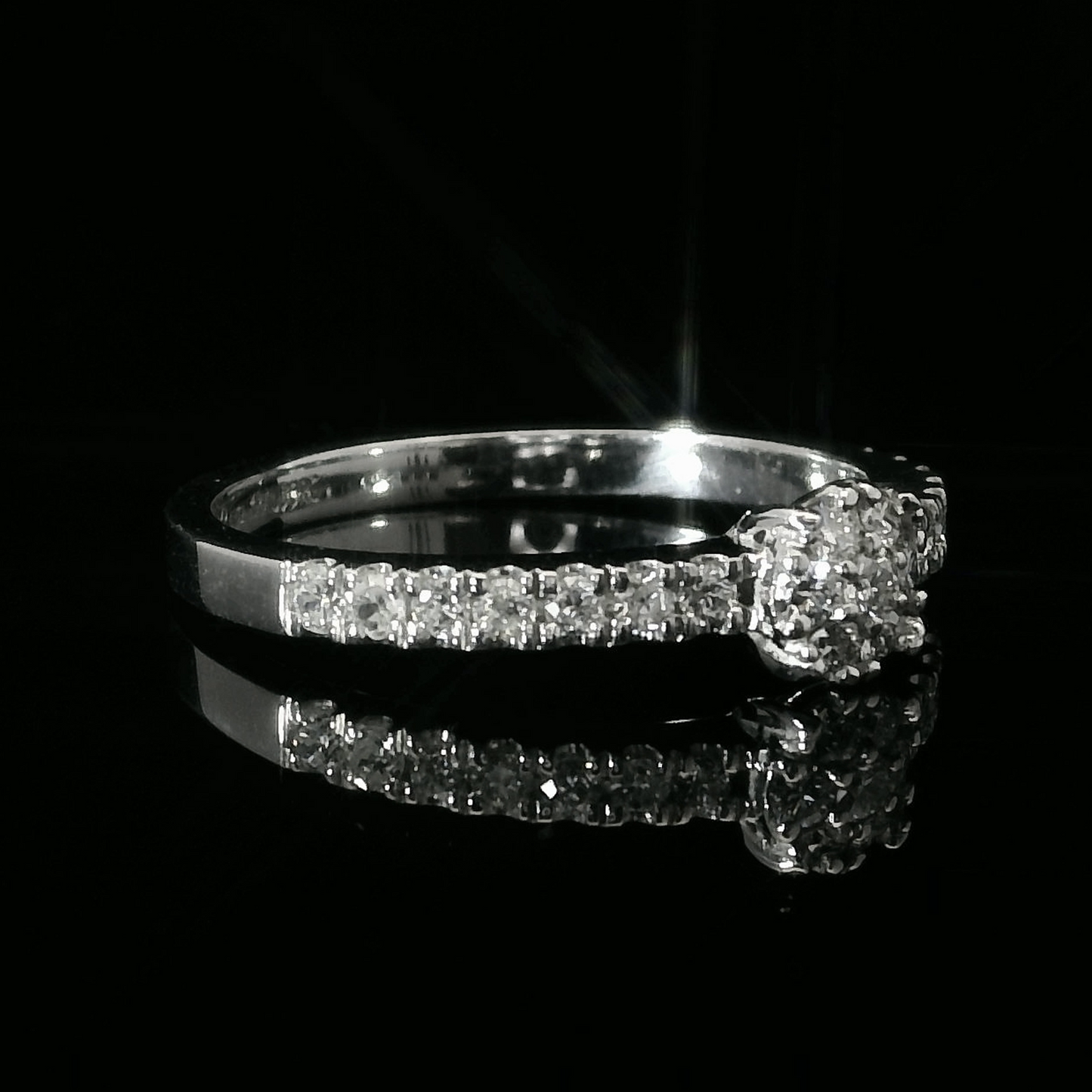 Anillo Compromiso Diamantes - Oro Blanco 18kt