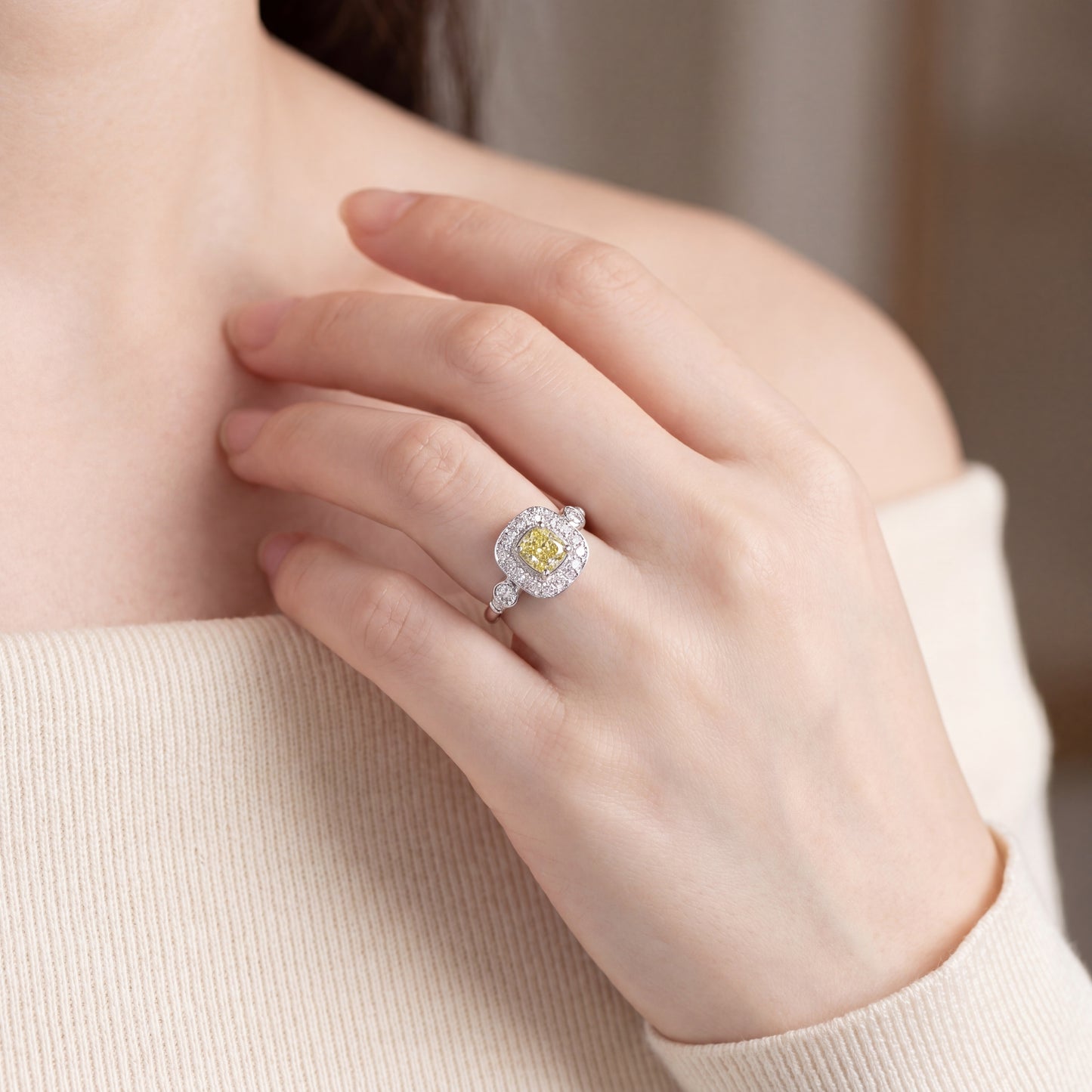 Anillo Compromiso Fancy Yellow GIA - Platino