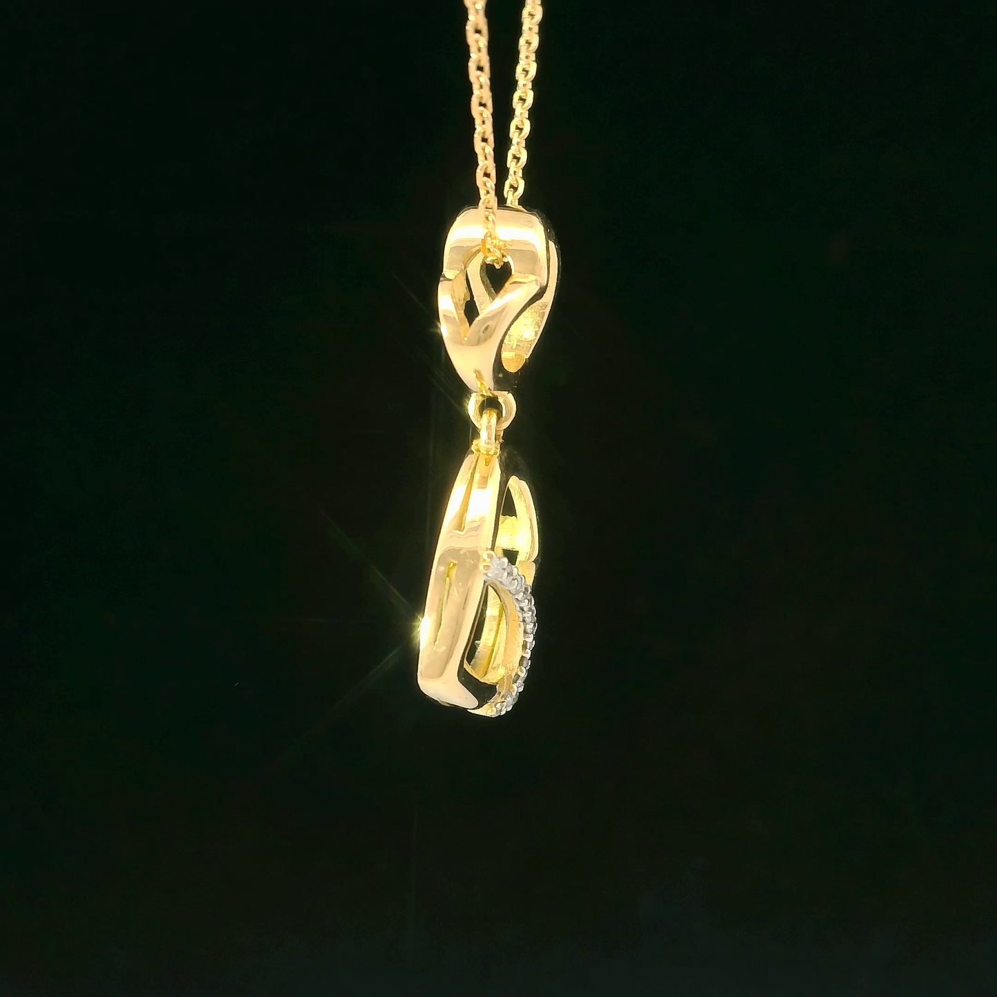 Colgante Diamantes - Oro Amarillo 18kt